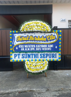 Papan Bunga Duka di Pagersari